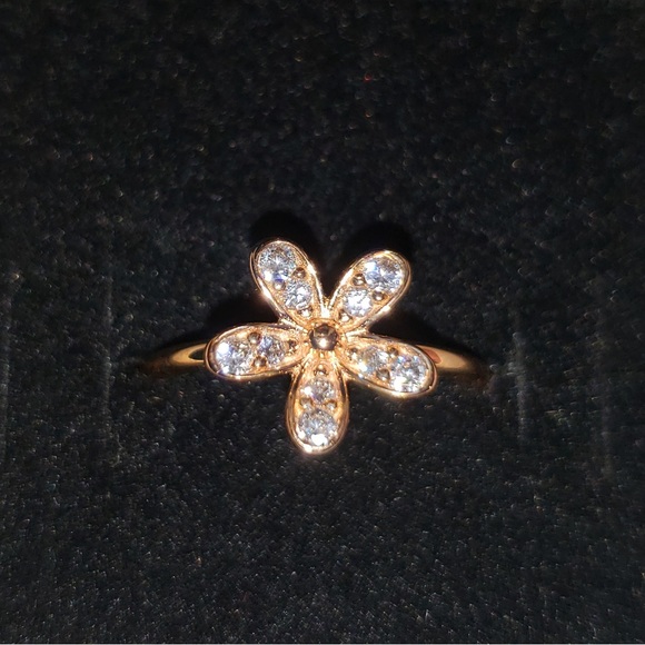 Pandora Dazzling Daisy Rose Gold Ring (US 4.5/48) - Picture 4 of 4